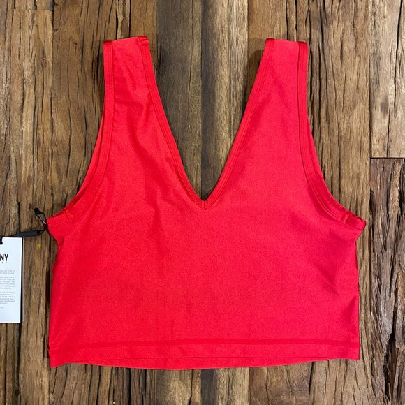 DKNY Sports Bra Womens S,M Red Shiny V-Neck Moisture Wick Stretch $49 NEW - Picture 5 of 5